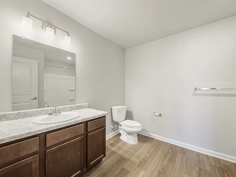 Agave East Apartments — Photo 16