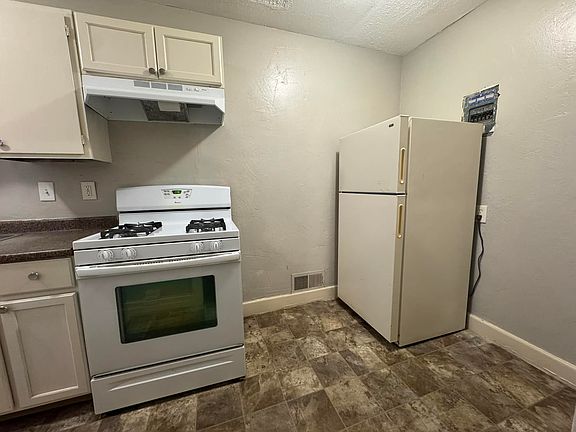 5th image of 2807 Merriam Ln #6
