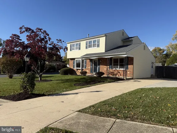 513 Pershing Rd, Hockessin, DE 19707