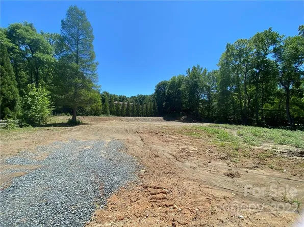 6501 Sharon Hills Rd, Charlotte, NC 28210