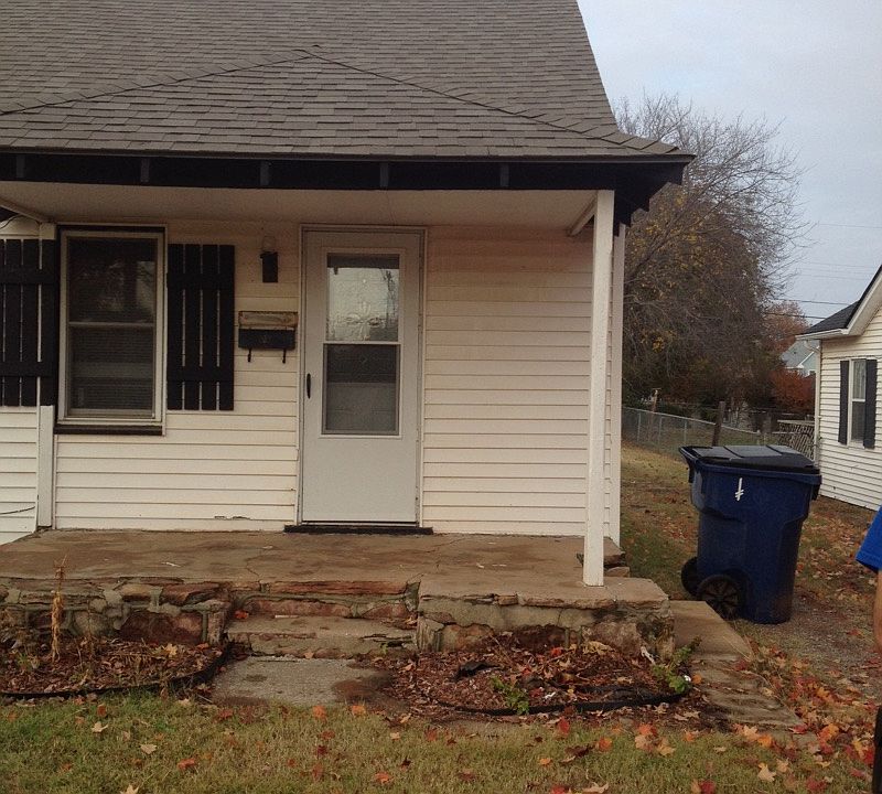 2nd image of 1918 W Cleveland Ave