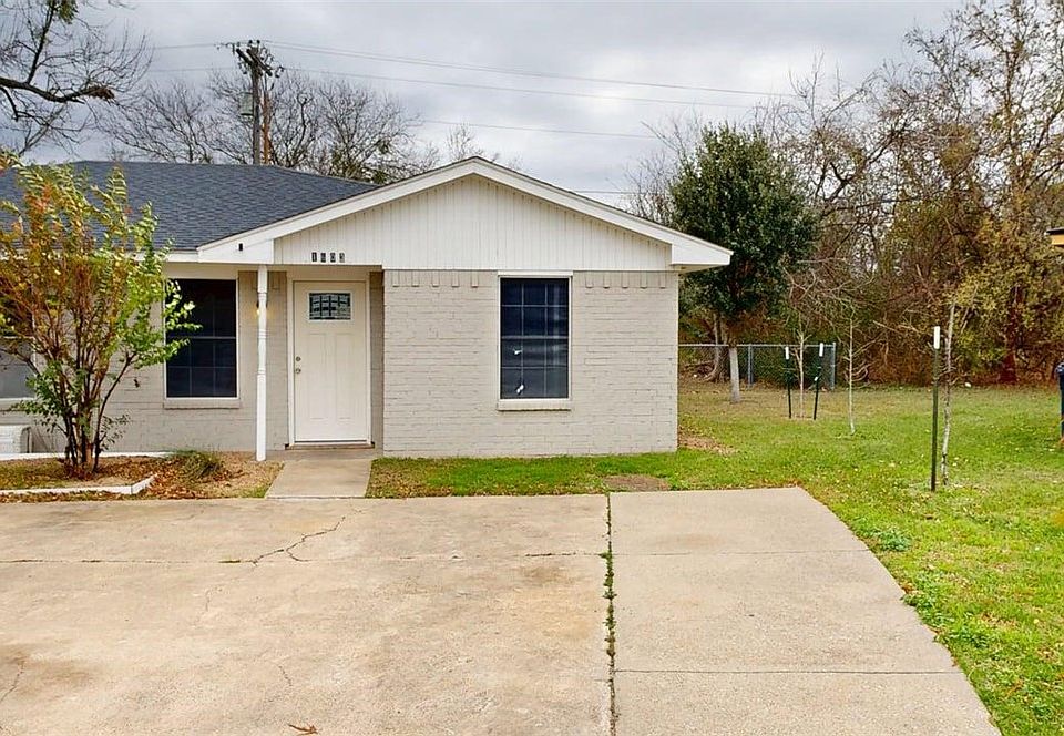 1st image of 1601 Cloverdale Cir