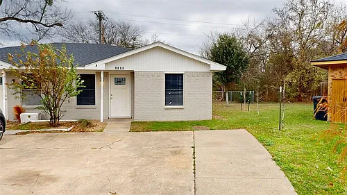 1605 Cloverdale Ct Photo 1
