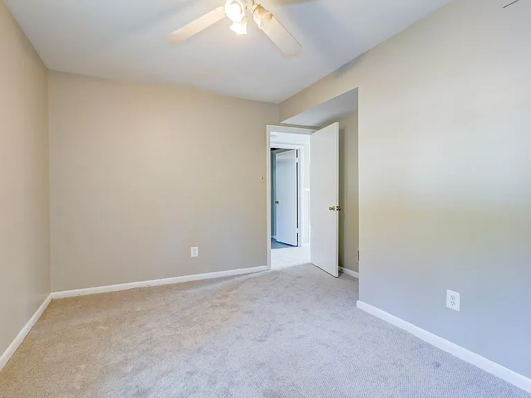 6417 Earlham Dr — Photo 16