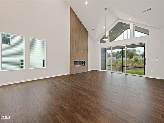 5th image of 245 Murray Grey Ln