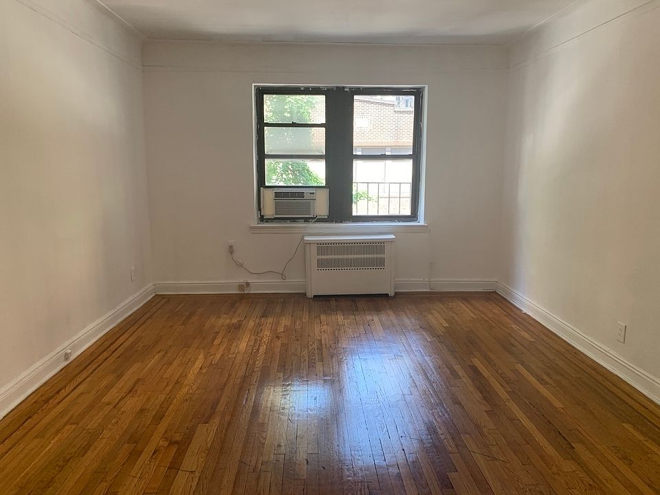 1st image of 210 E 38th St APT 2G2
