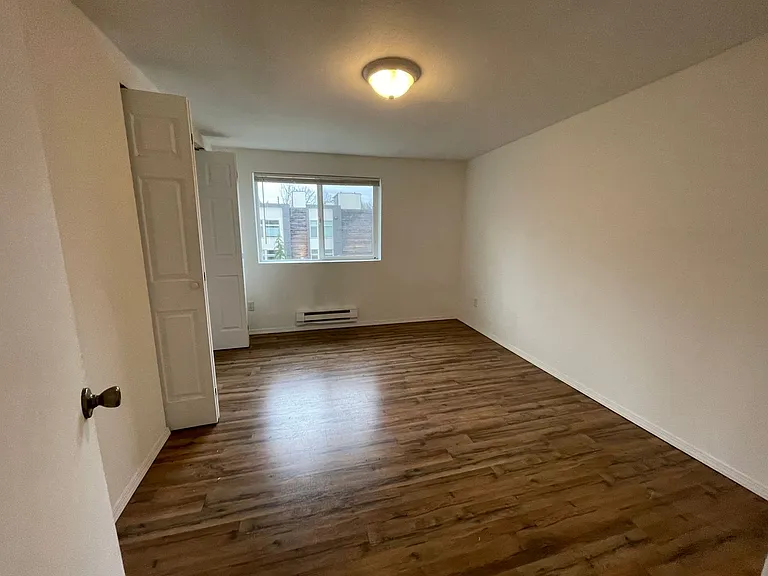 301 Apartments in the heart of Beacon Hill — Photo 40