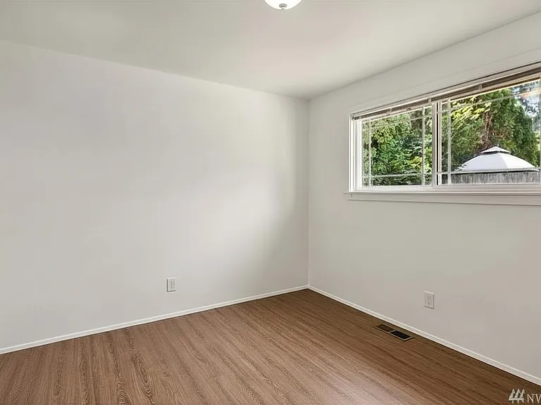 Room 2 - small bedroom or office