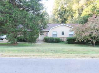 445 Winding Way Rd, Clarksville, TN 37043