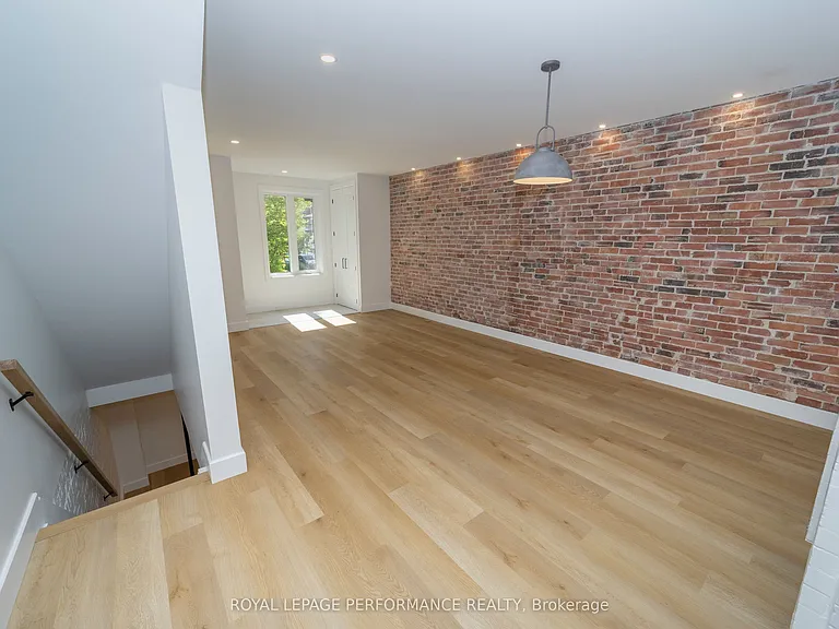 19 Monk St #1 — Photo 15