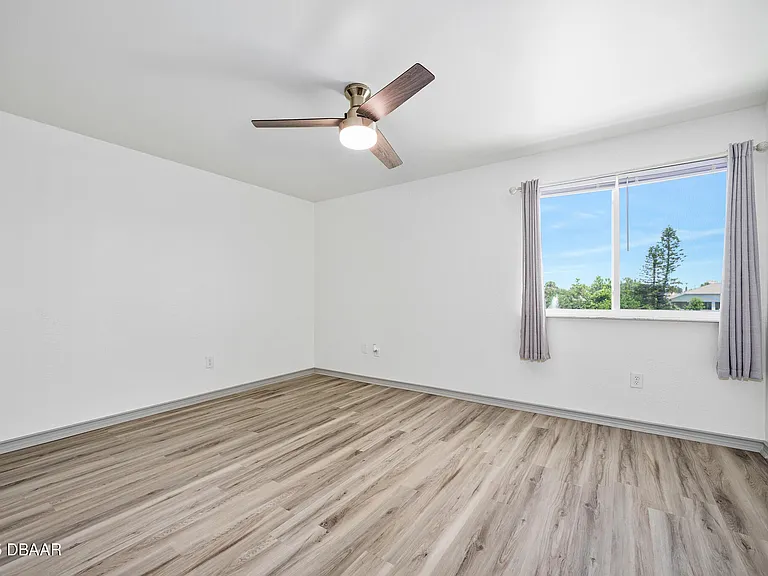 56 Chippingwood Ln — Photo 24