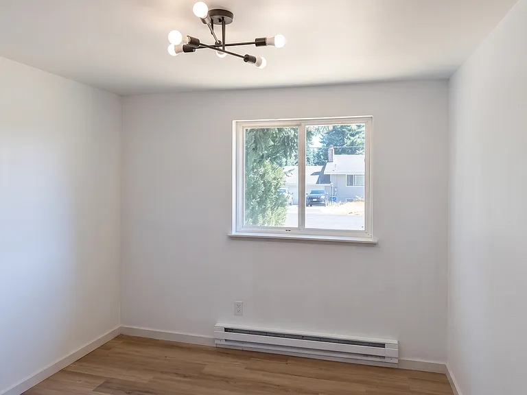 12202 107th Avenue Ct E — Photo 4