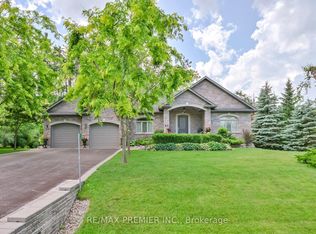 2 Hilltop Ct, Springwater, ON L9X0H5
