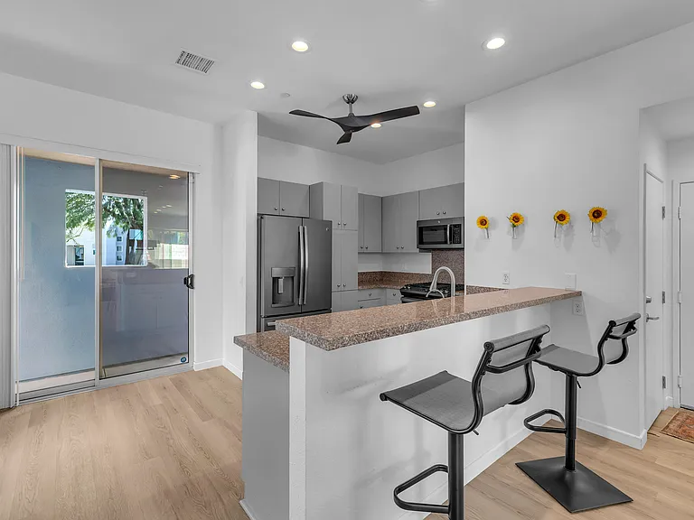 220 Enterprise Way — Photo 27