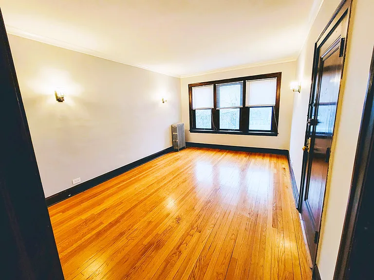 1900 W Wilson Ave #3A — Photo 6