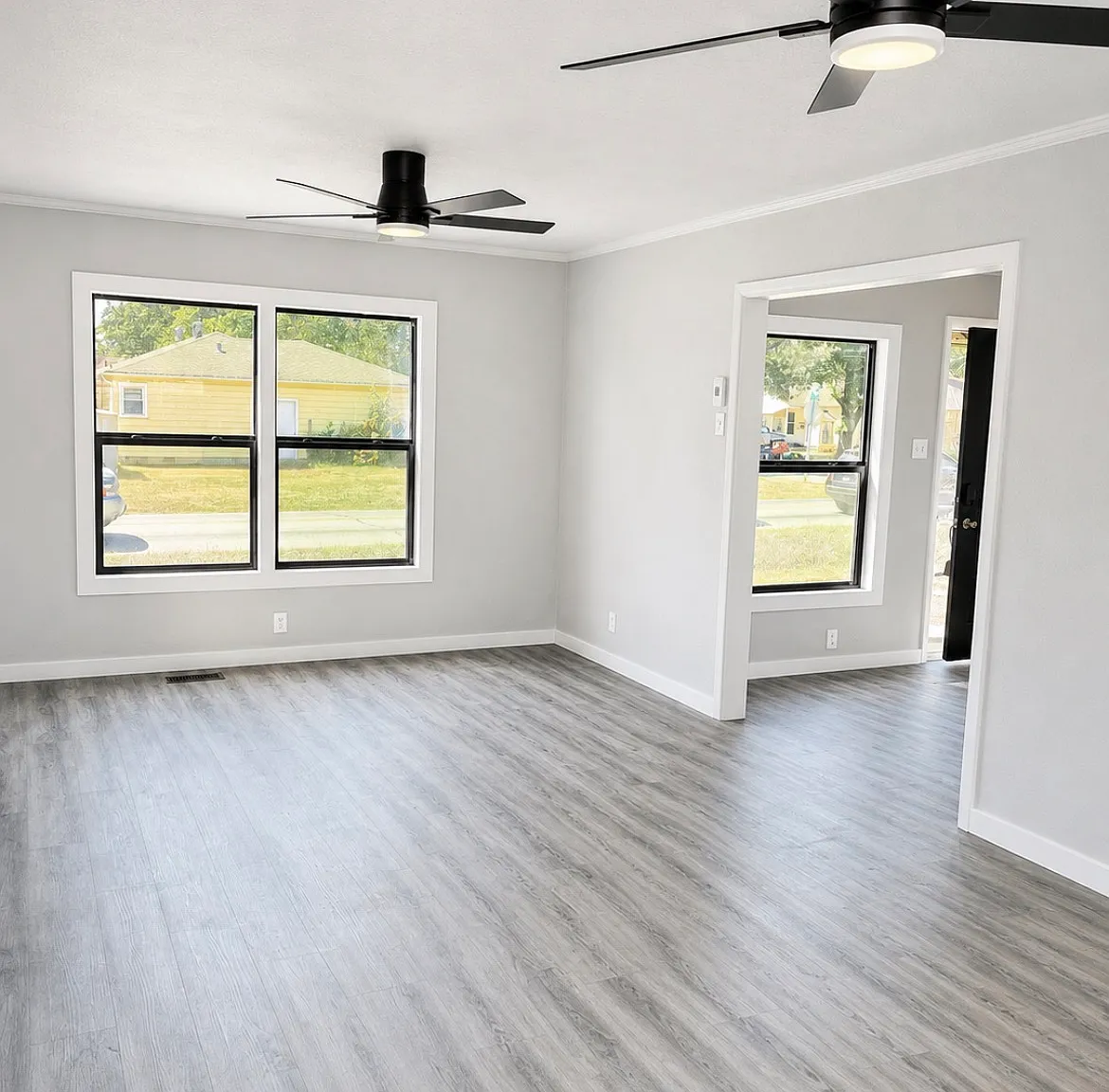 3 bed, 1072 sqft, $1,450 — Photo 2