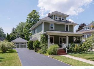 48 Howard Ave, Williamsville, NY 14221
