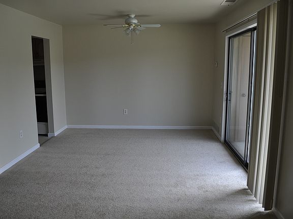4th image of 33817 Pondview Cir