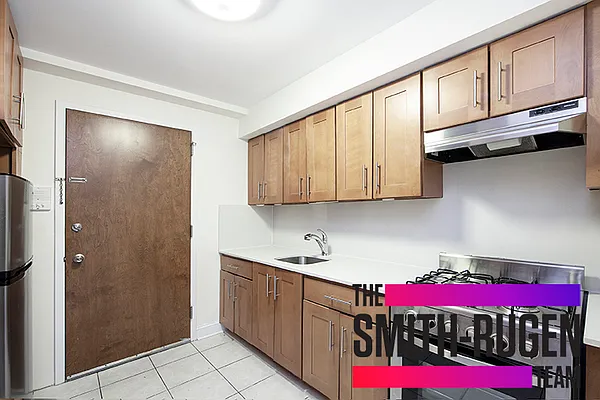 Rented by R New York | media 16