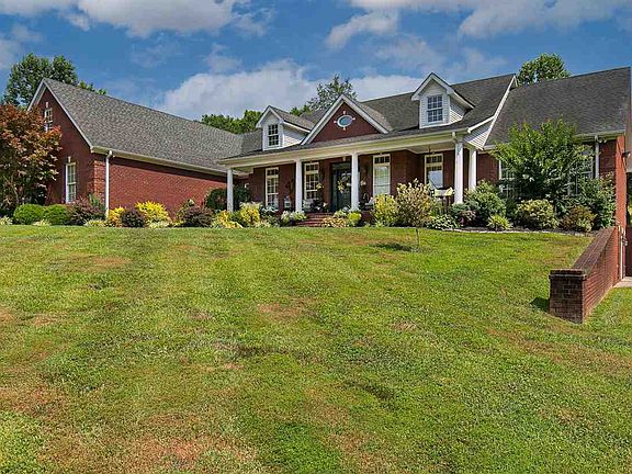 2nd image of 289 Lake Forest Dr