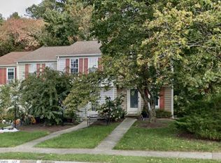 1649 Fieldthorn Dr, Reston, VA 20194