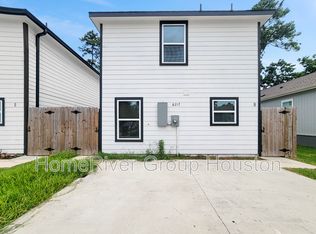 8217 Crestview Dr #A, Houston, TX 77028