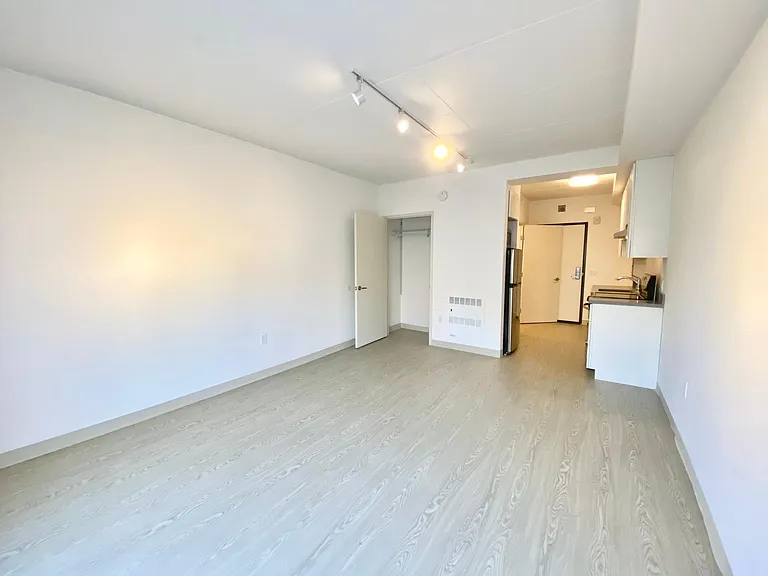 750 Harrison St — Photo 20