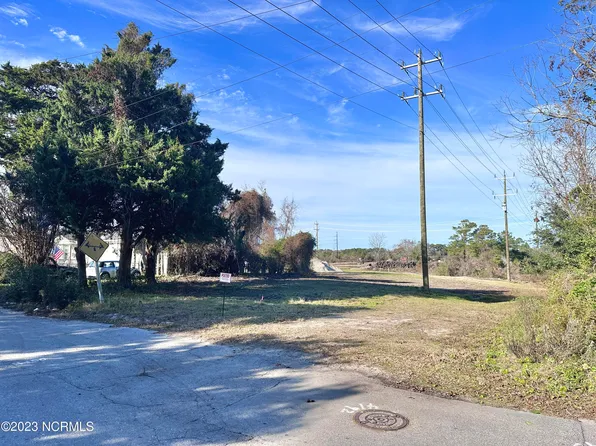 2400 Avery Street, Morehead City, NC 28557