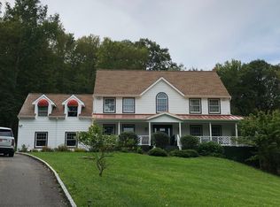 13 Pheasant Crossing Ln, Brewster, NY 10509