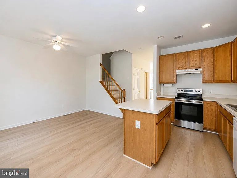 2456 Covered Wagon Ct — Photo 9