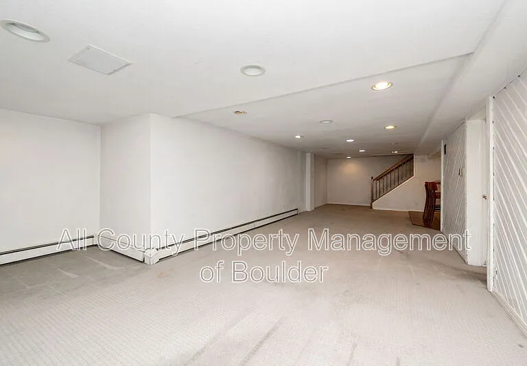 701 S Miller Ave — Photo 8