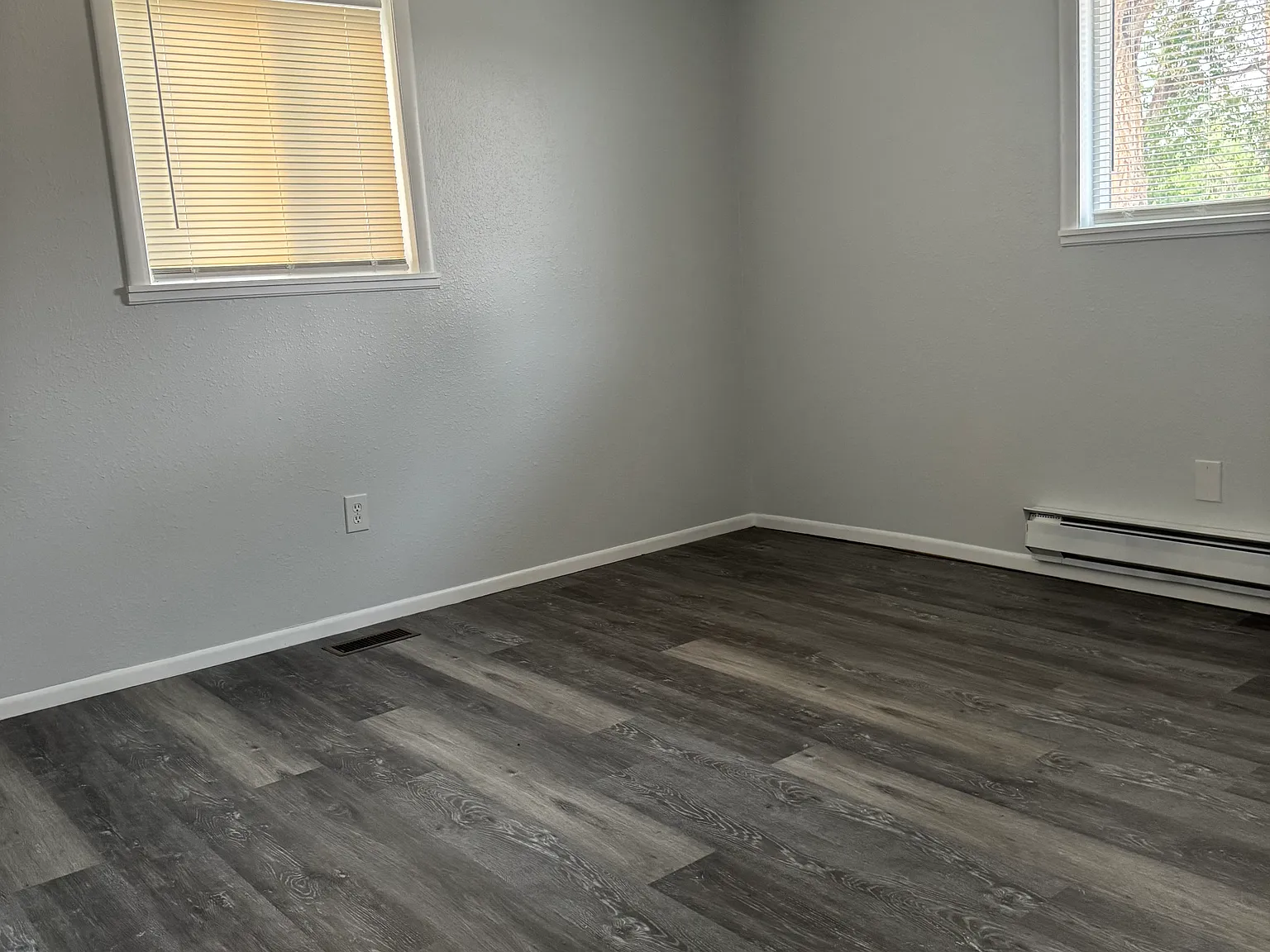 3 bed, 1290 sqft, $2,200 — Photo 3