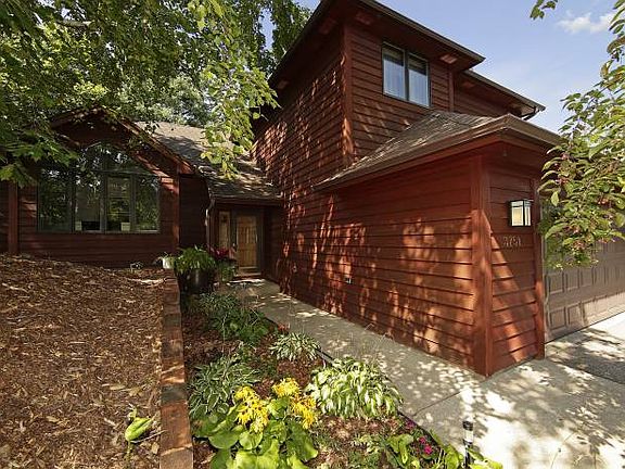 Easy to maintain yard