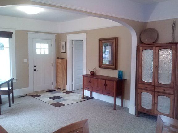 2nd image of 808 S Wilbur Ave
