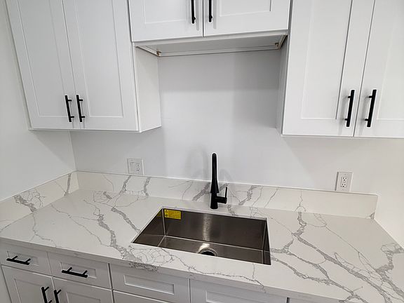 2nd image of 661 Salem St APT 7