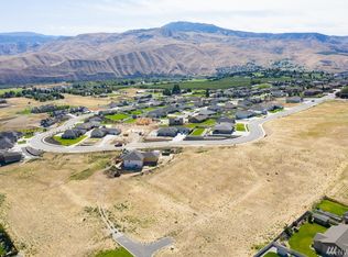 872 Autumn Crest Dr, Wenatchee, WA 98801
