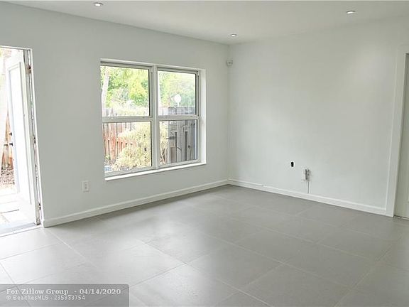4th image of 500 NW 16th St #1