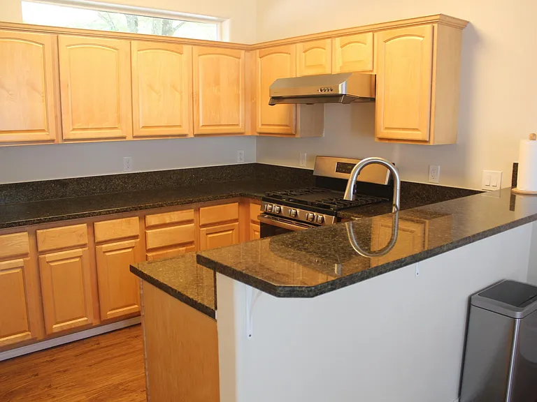 27163 SW Wood Ave — Photo 5