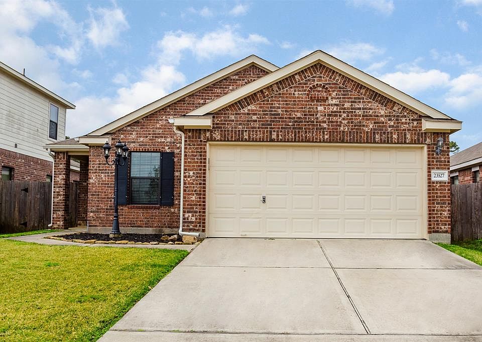 2nd image of 23527 Virginia Pine Dr