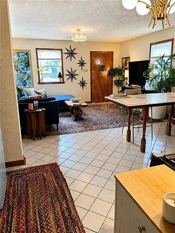 2617 Danneel St — Photo 5