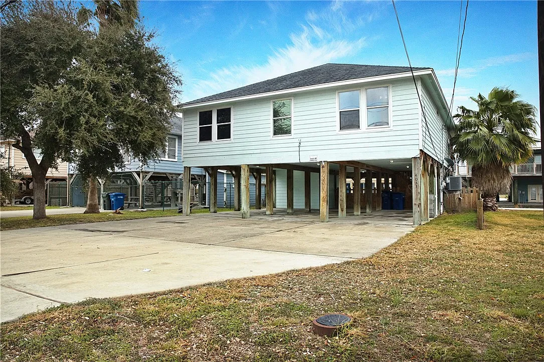 3 bed, 2.0 bath, 1584 sqft, $2,500 — Photo 1