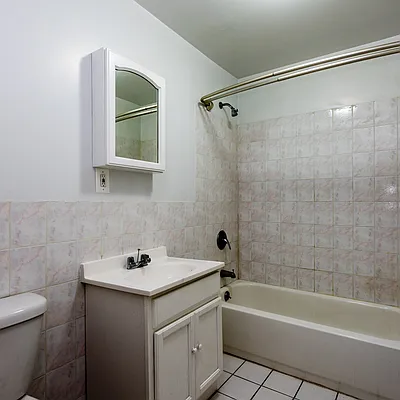 Rented by Nooklyn NYC LLC | media 57