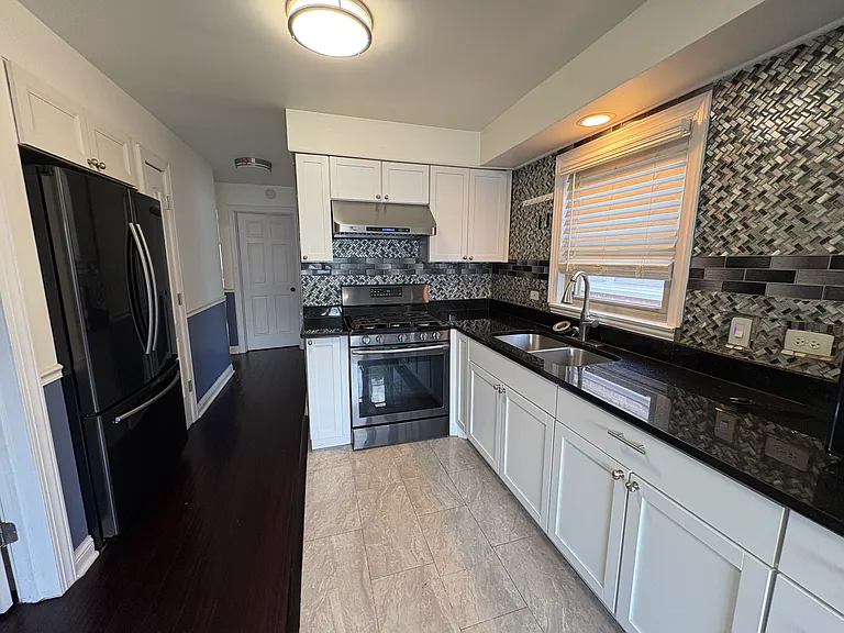 3446 W 38th Pl — Photo 11