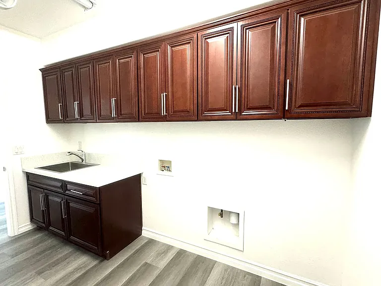 182 Foreston Ct — Photo 10