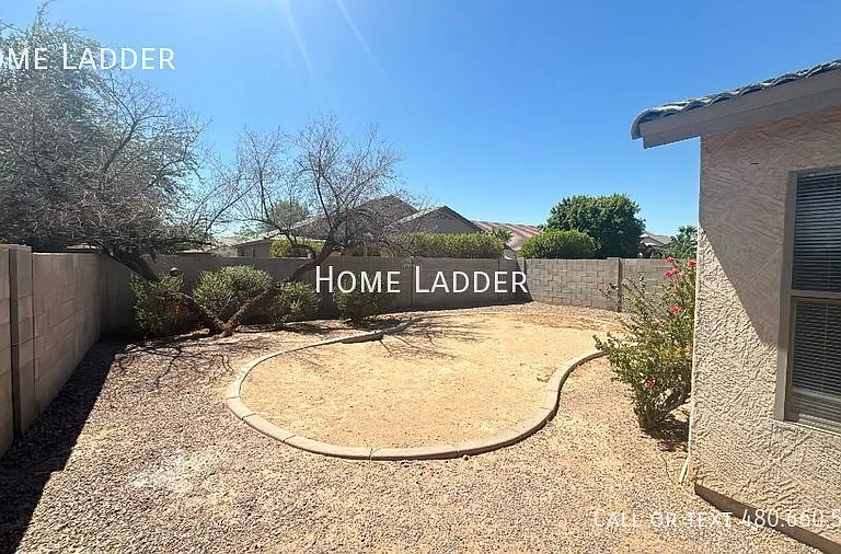 10805 W Wilshire Dr — Photo 16