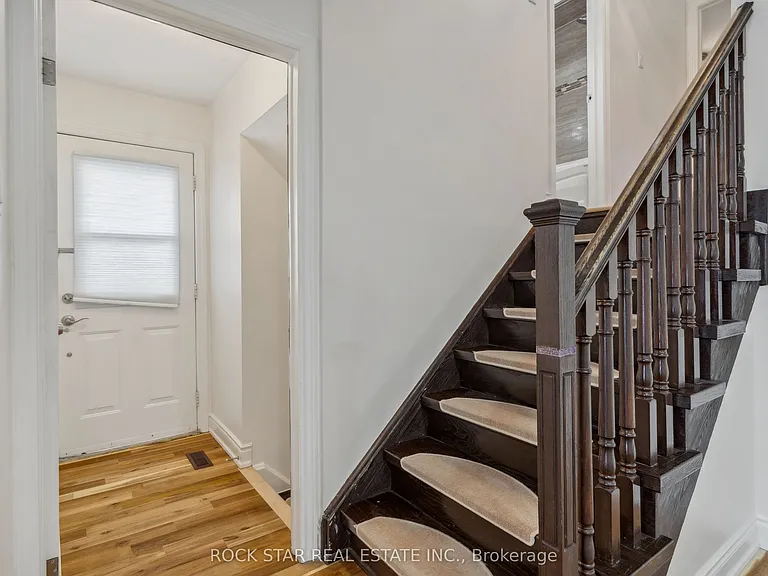 3675 Glencolin Ct #UPPER — Photo 8