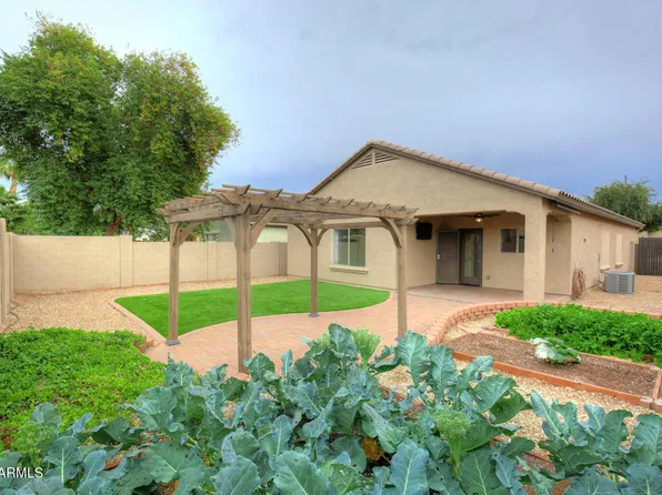 18132 W TOWNLEY Avenue, Waddell, AZ 85355