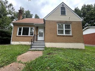1121 Trampe Ave, Saint Louis, MO 63138
