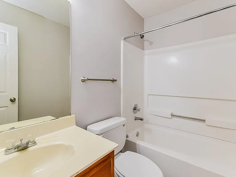 7845 Sarah Ann Dr S — Photo 10