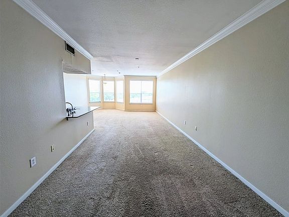 5th image of 7575 Kirby Dr APT 1406